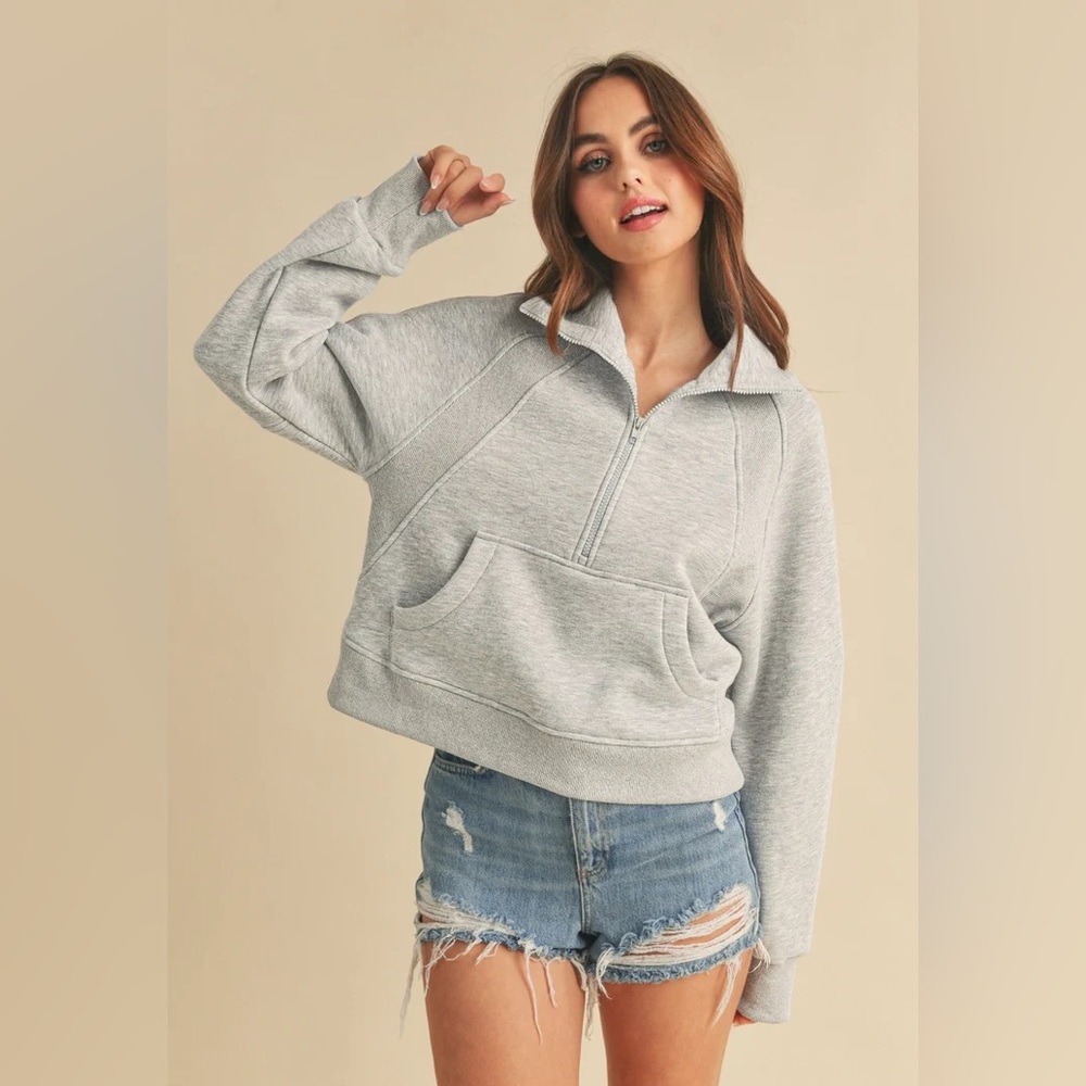AEMI + CO Light Gray Dove Funnel Neck Half Zip Activewear Crop Sweatshirt - Picture 9 of 9